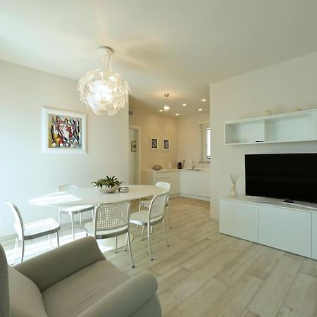Luxury Apartament Con Garage Vista Mare Alassio Per 6 Persone Εξωτερικό φωτογραφία