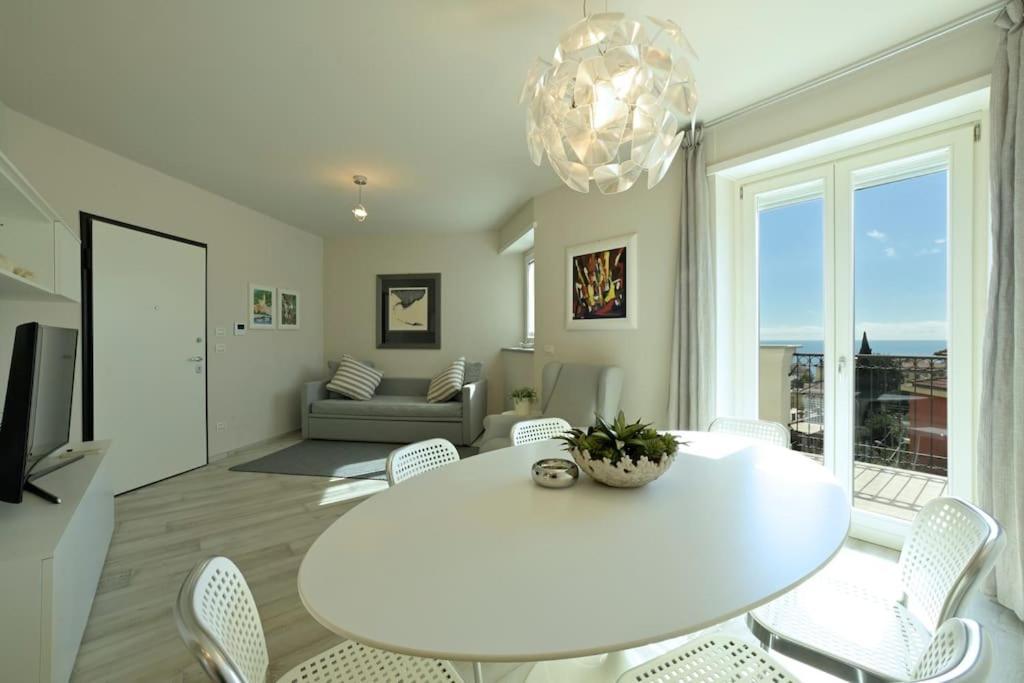 Luxury Apartament Con Garage Vista Mare Alassio Per 6 Persone Εξωτερικό φωτογραφία